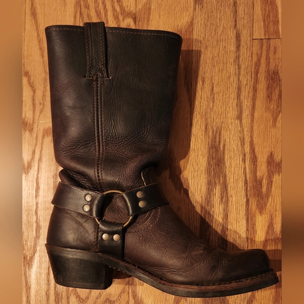 Frye Harness 12R Boots Size 8 Dark Brown